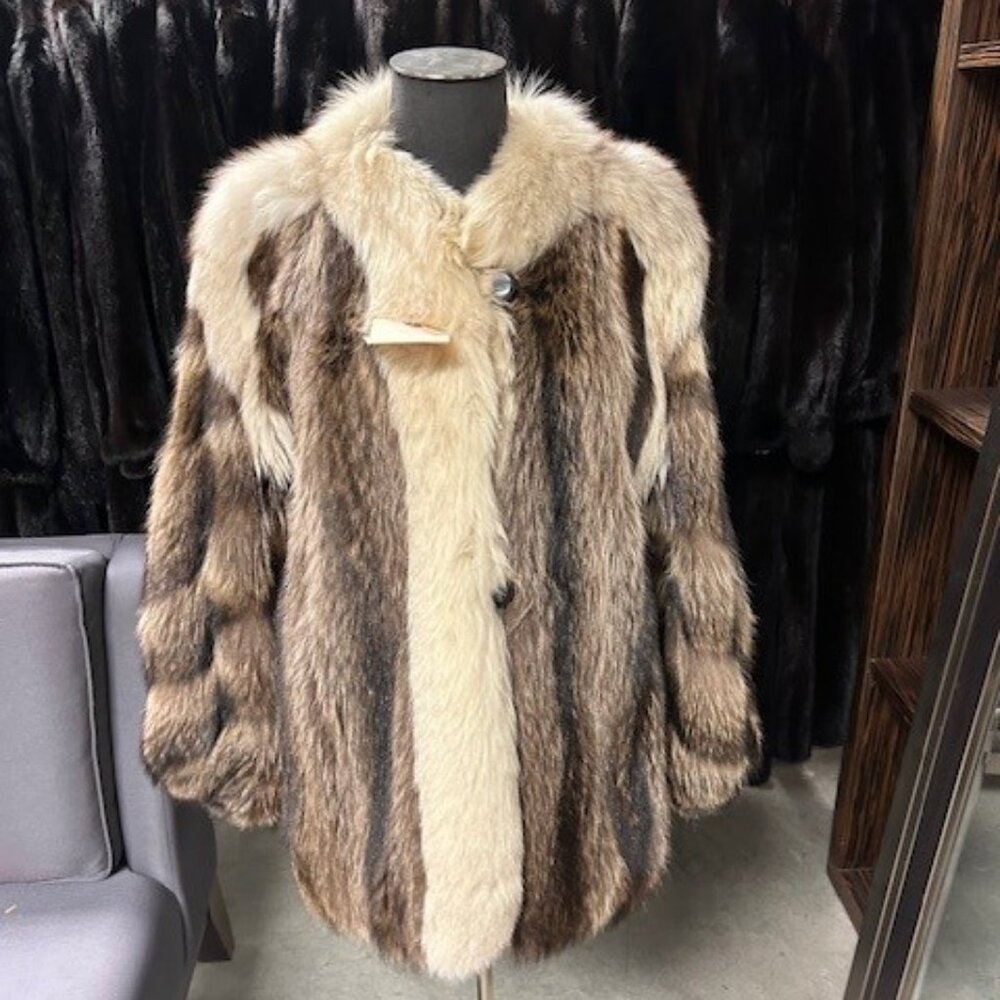 RACOON JACKET W/ WHITE FOX TUXEDO & SHOULDERS  - WAS 4900 - NOW ONLY 995 -SIZE M